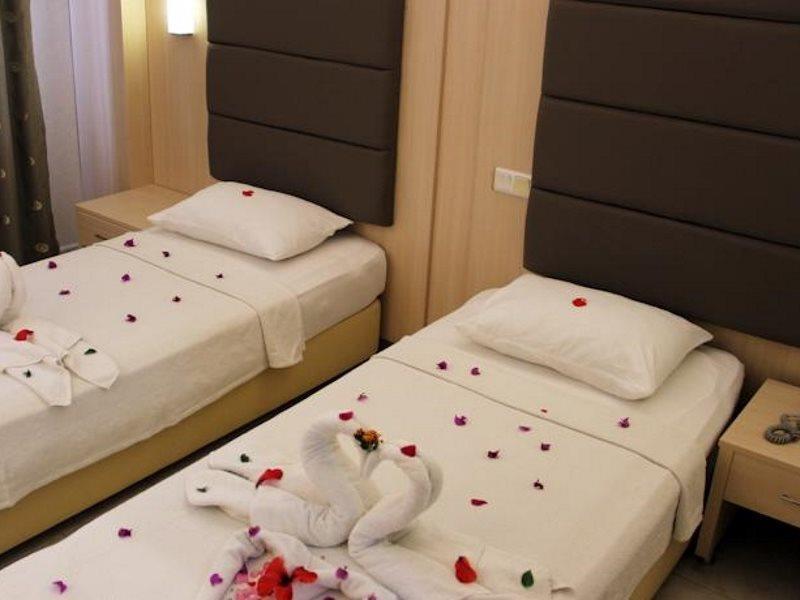Oz-Can Hotel Turunc Εξωτερικό φωτογραφία